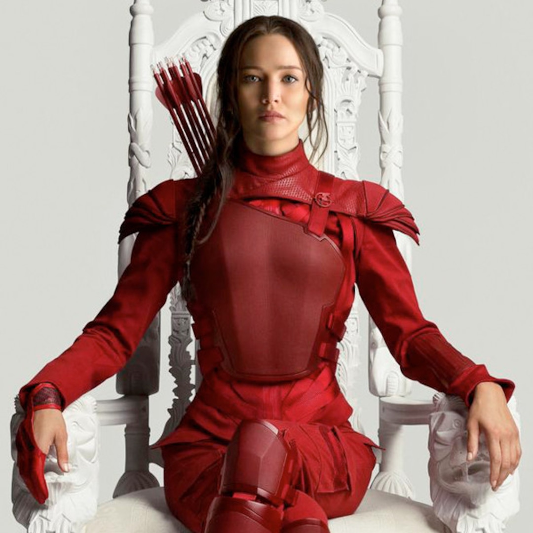 Katniss Everdeen Is Ready for Battle in New Hunger Games Poster - E